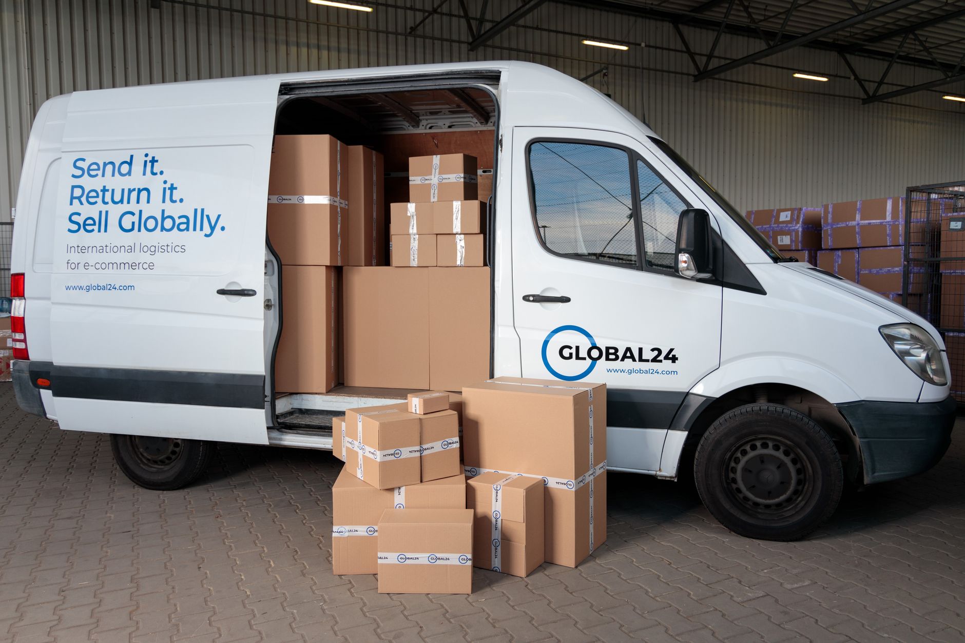 Ecommerce returns and delivery logistics for D2C brands in India