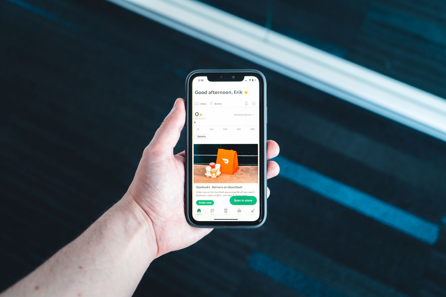 D2C brand owner using mobile app to manage quick commerce orders in India